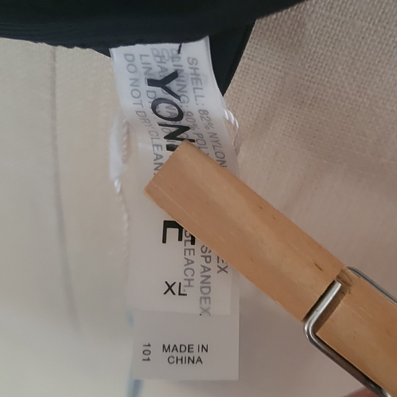 YONIQUE Black Twist Front Bikini Swim Top Size XL - Picture 5 of 6